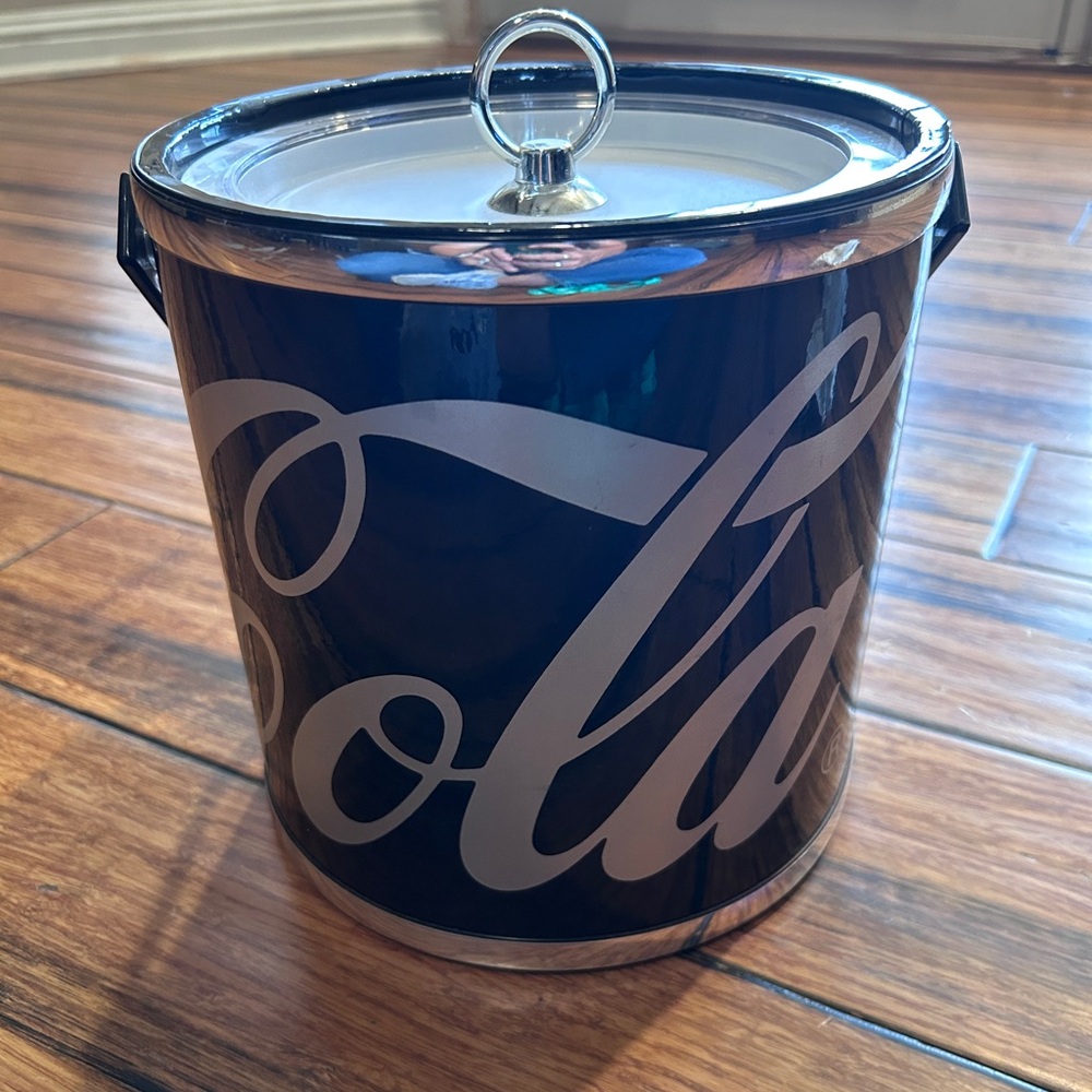 Coca-Cola Black & Silver 3.5 Quart Insulated Ice Bucket with Lid.